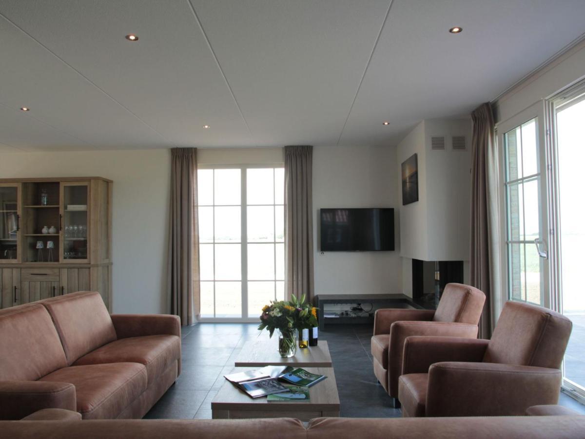 Beautiful And Spacious Villa With A Panoramic View Near The Beach Of Cadzand Eksteriør billede