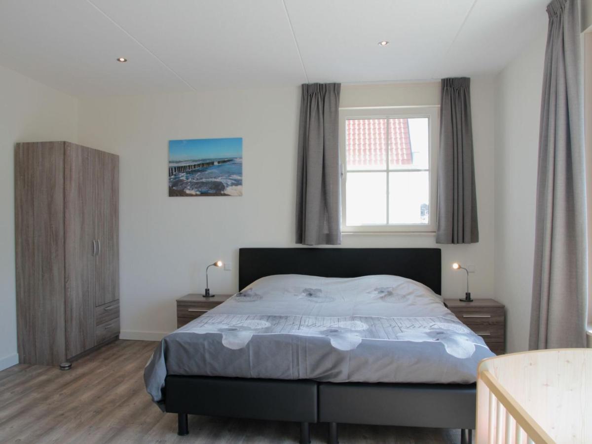 Beautiful And Spacious Villa With A Panoramic View Near The Beach Of Cadzand Eksteriør billede